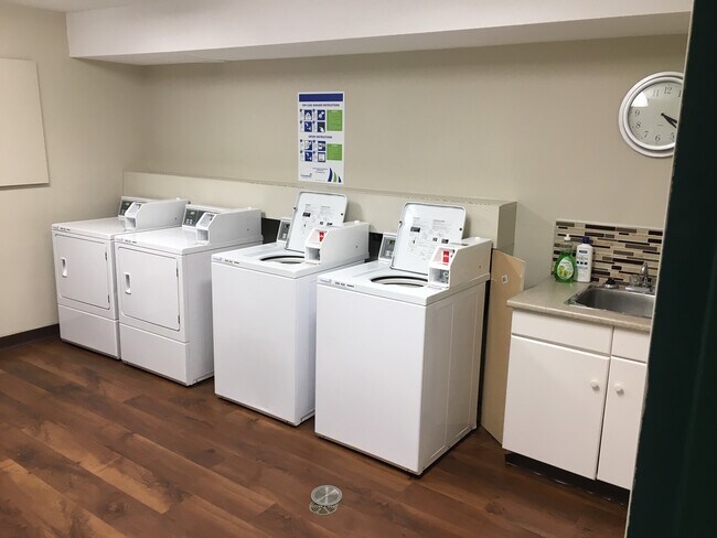 Building Photo - Unit #304 at Cumberland Park Apartments – Affordable 2nd Floor Comfort in Guildford