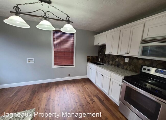 Building Photo - 1 br, 1 bath House - 1002 Live Oak St