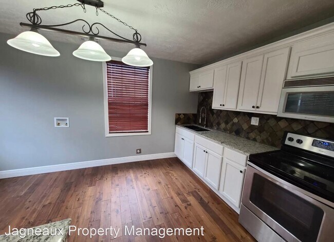 Foto del edificio - 1 br, 1 bath House - 1002 Live Oak St