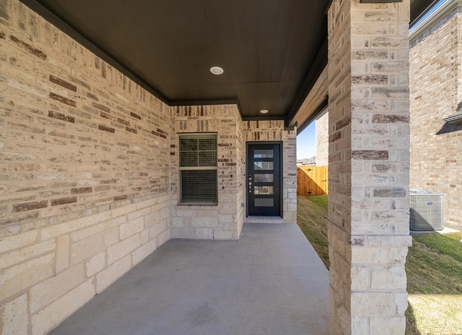 Building Photo - 609 Hemingway Ln