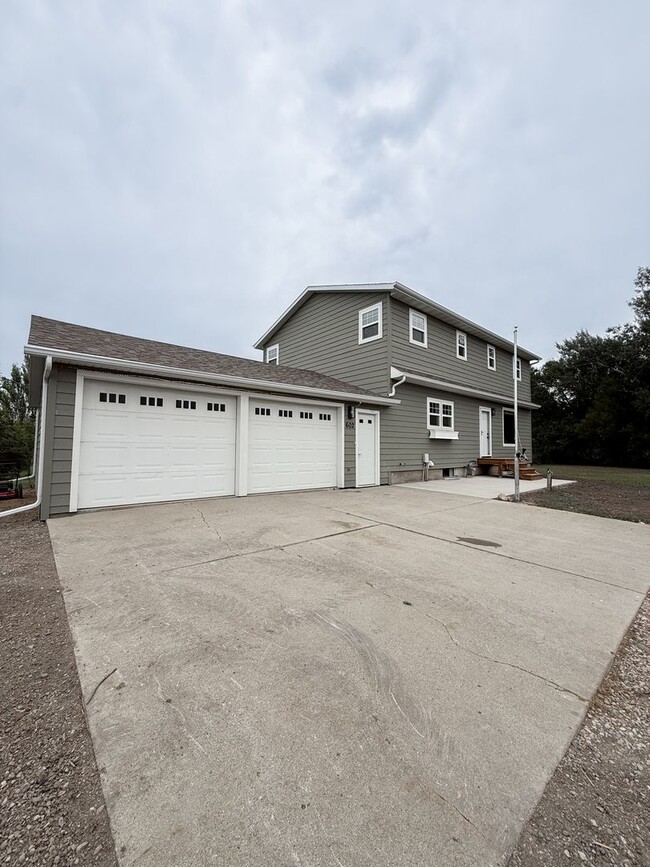 Foto del edificio - 602 Buick Dr