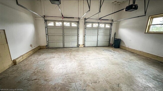 Foto del edificio - 525 W Gary St