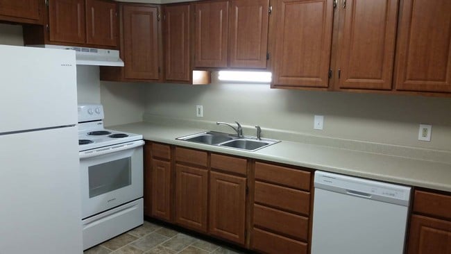 Building Photo - Charleston Square Apartments