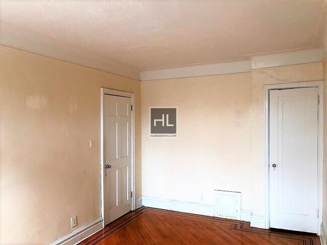 Building Photo - 1417 Albany Ave
