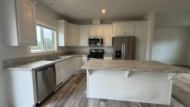 Foto del edificio - 40528 Calle Cancion