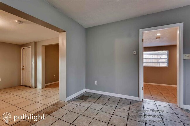 Foto del edificio - 2307 East Liberty Street, Tampa, FL, 33612