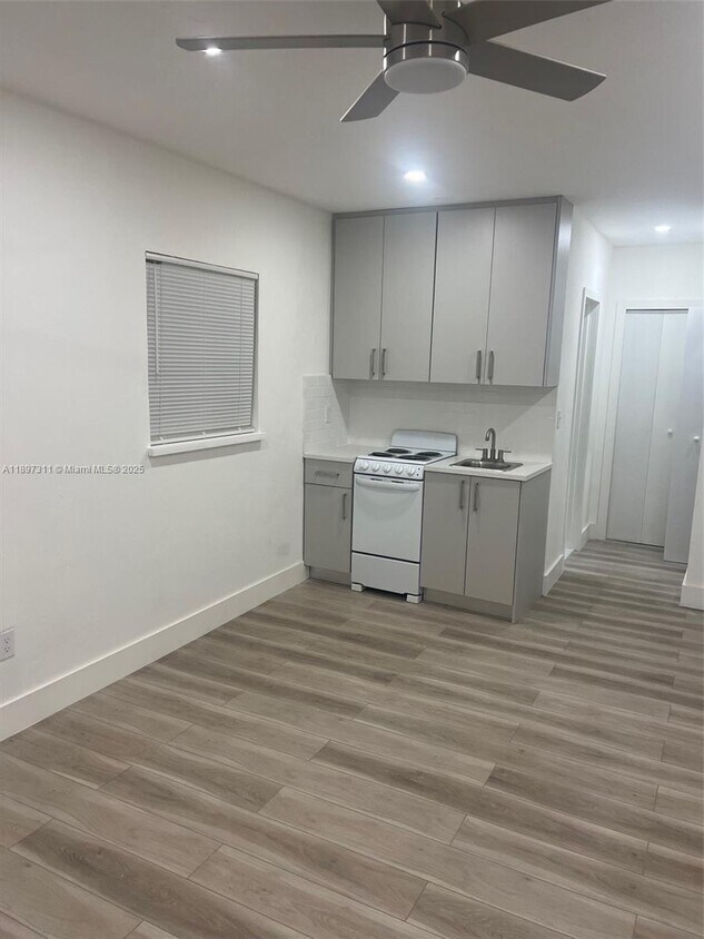 Foto principal - 2181 NE 167th St