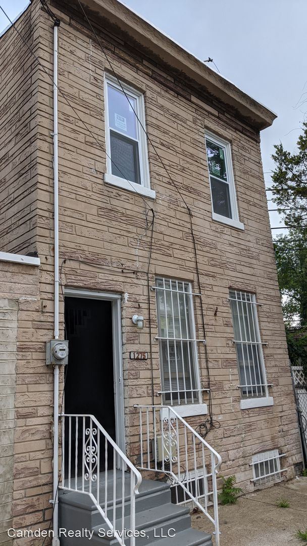 Building Photo - 3 br, 1.5 bath House - 1275 Lansdowne Ave