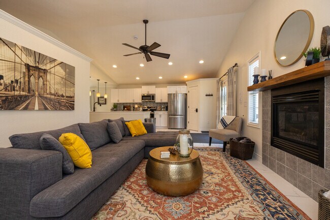 Foto del edificio - 1568 Cahoon St
