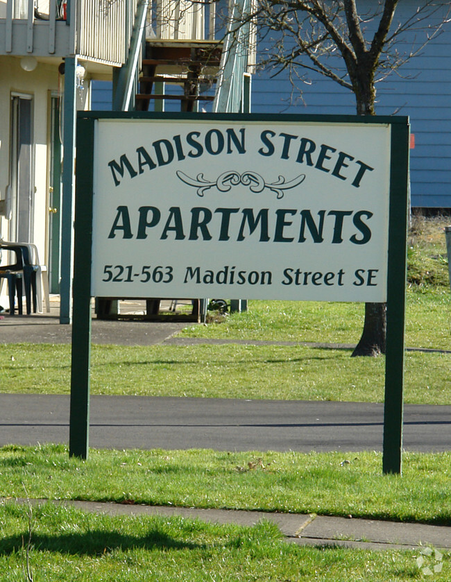 Madison Street Apartaments - Madison Street Apartments
