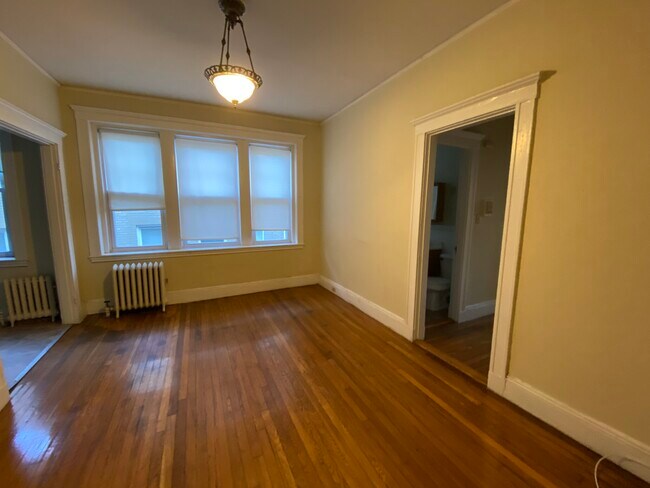 Foto del edificio - 63 Woodstock Ave