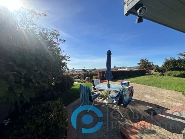 Foto del edificio - 2620 Deerpark Dr