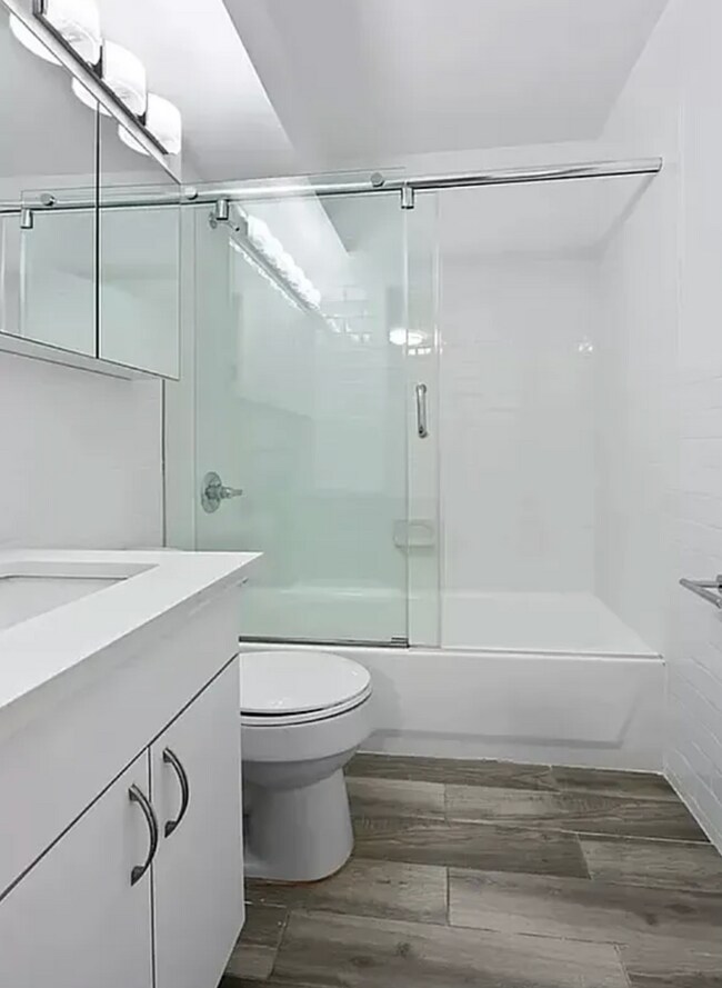 Foto del edificio - 411 E 88th St