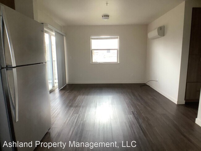 Building Photo - 1 br, 1 bath House - 33 S Mountain Ave