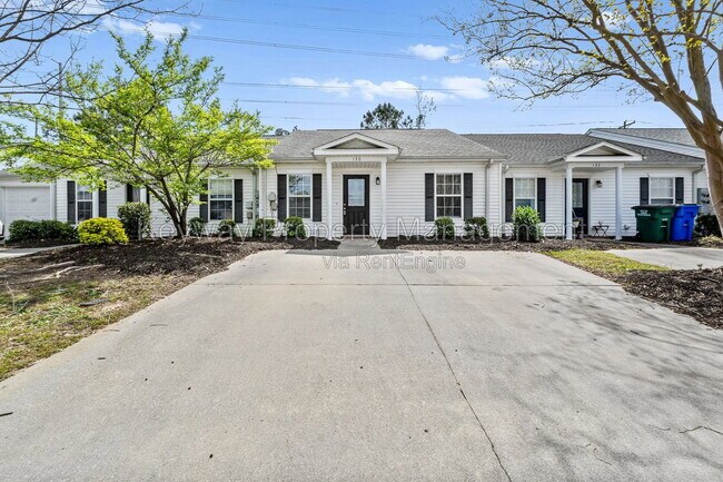 Building Photo - 130 Bennington Ln