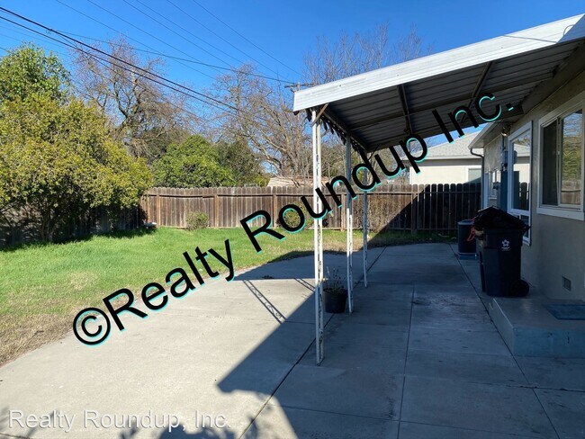 Building Photo - 3 br, 1 bath House - 61 W Essex St