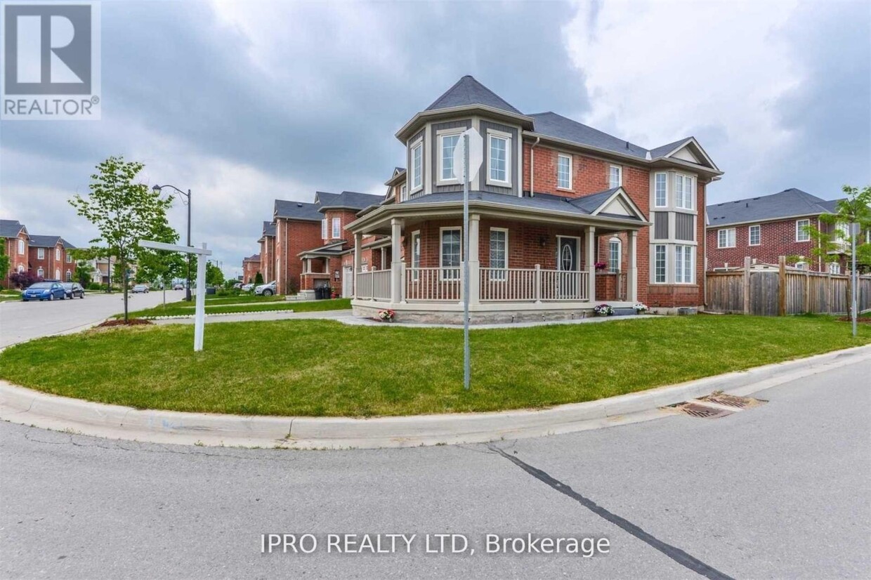 Photo principale - 1039 Diefenbaker St