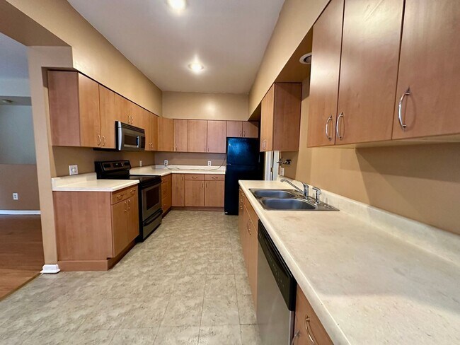 Building Photo - 2709 Josephine St