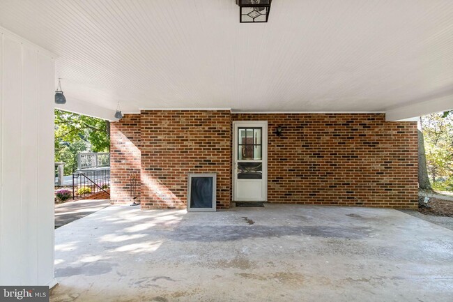 Building Photo - 306 Braehead Dr