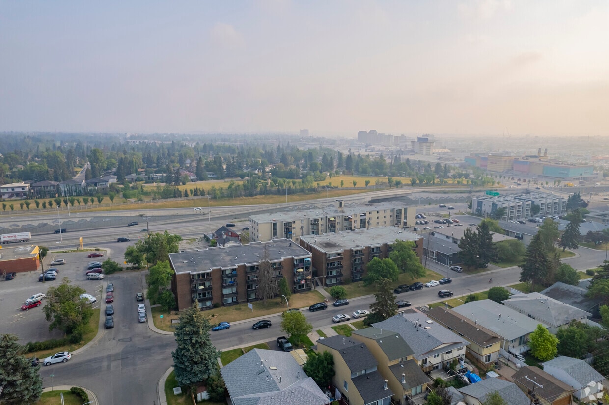 Aerial Photo - Chinook Court