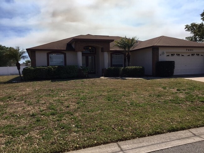 Building Photo - 7691 Canterbury Cir