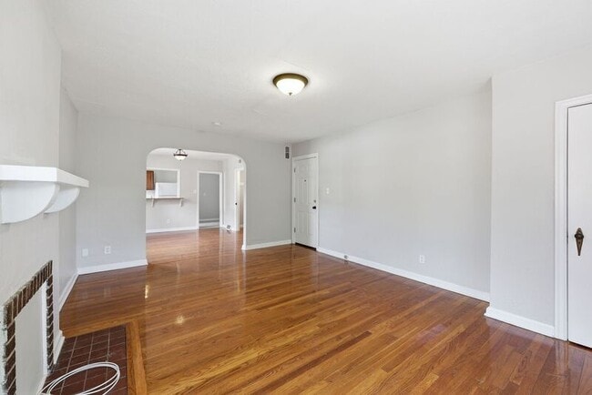 Foto del edificio - 1048 Berkeley Rd