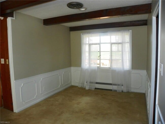 Building Photo - 6402 W Ridgewood Dr