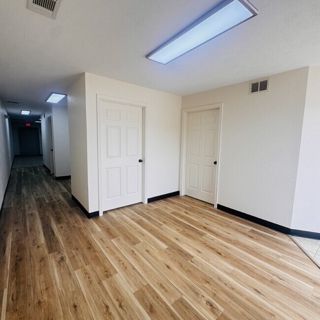 Foto del edificio - 2905 Nederland Ave