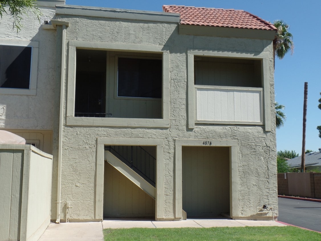 Primary Photo - Hallcraft Villas