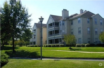 Building Photo - 115 Cascade Ct
