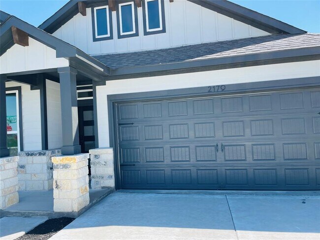 Building Photo - 2179 Tobias Leo Wy