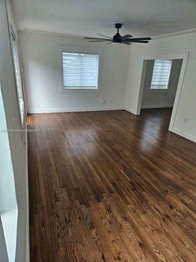 Foto del edificio - 1244 SW 13th St