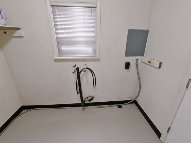 Photo - 1403 Cross St Apartment