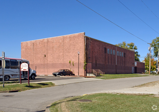 Building Photo - Westmoreland Apartments