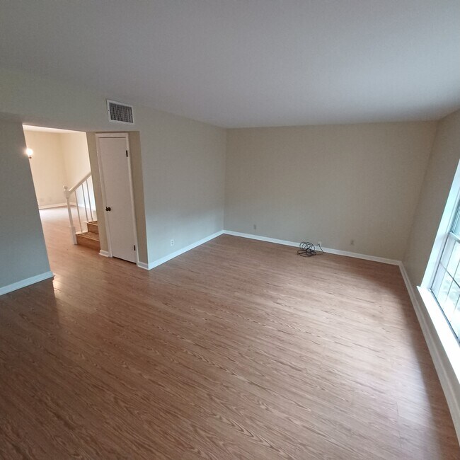 Foto del edificio - 3424 Northmoor St