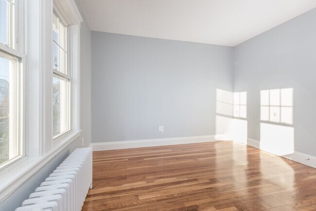 Building Photo - 178 Highland Ave