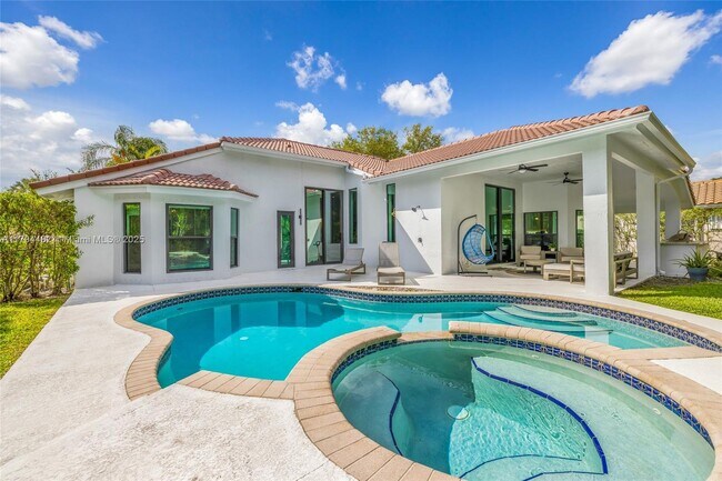 Foto del edificio - 6586 NW 97th Dr
