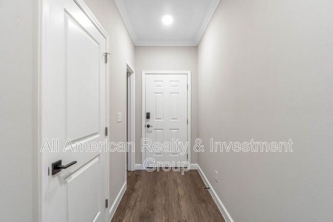 Foto del edificio - 1817 Stable Ln
