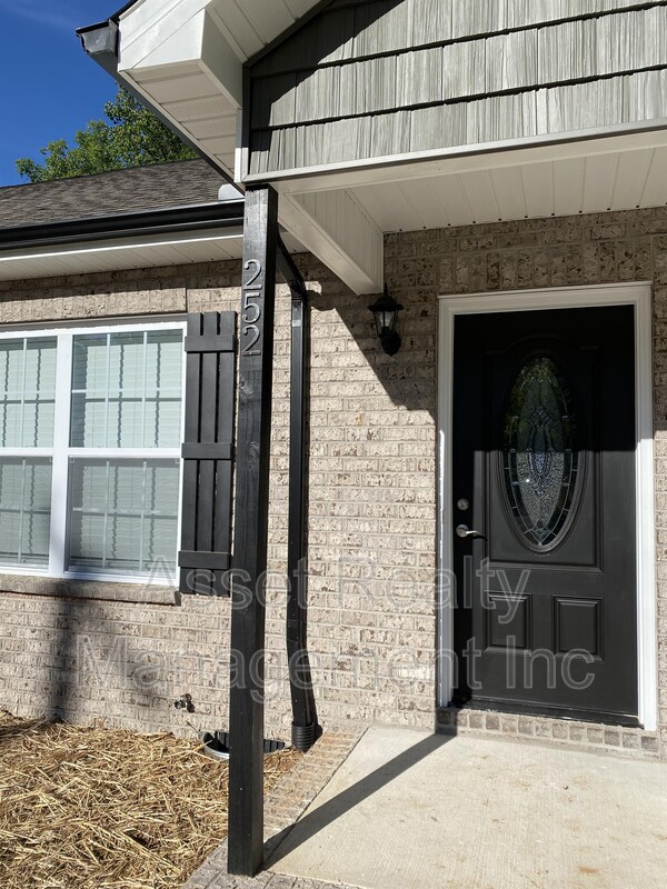 Foto del edificio - 252-254 Highland Ave