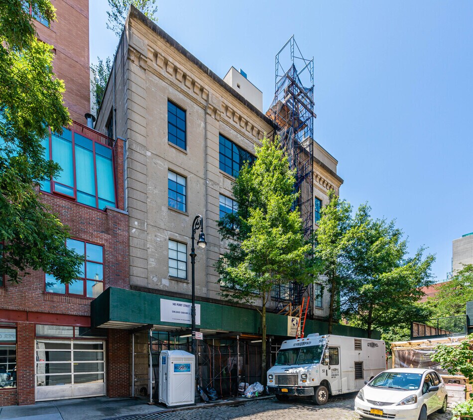 Primary Photo - 140-144 Perry St