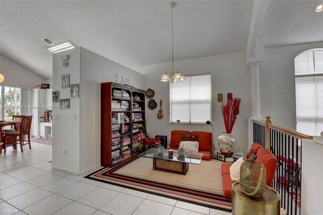 Building Photo - 4 br, 3 bath House - 17168 SW 49th Pl