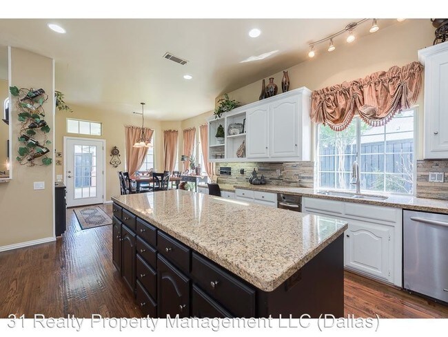 Foto del edificio - 4 br, 3.5 bath House - 4580 Courtyard Trl