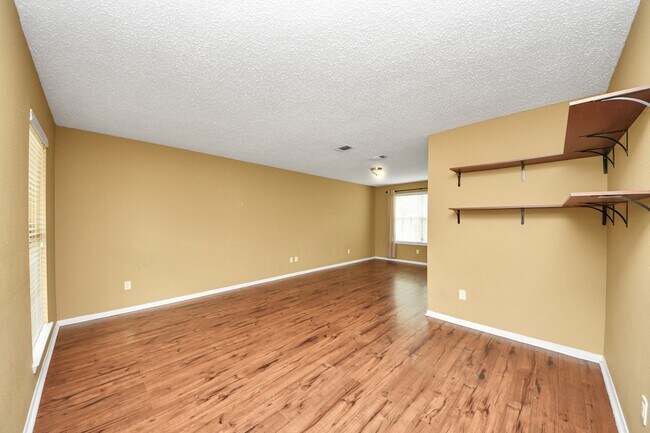 Foto del edificio - 11318 Willow Field Dr