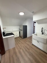 Building Photo - 3770 E Somers Ave