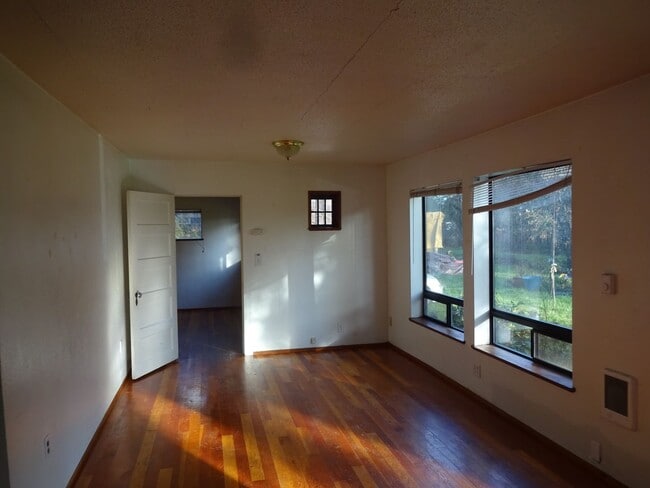 Building Photo - 1025Irving - FH