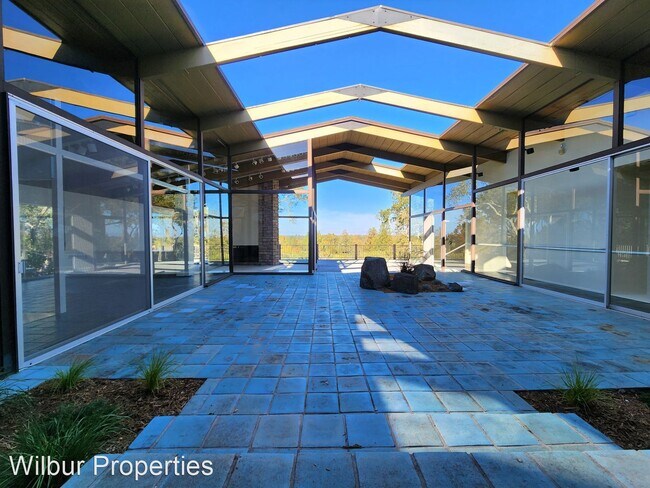 Building Photo - 3 br, 2.5 bath House - 97 Mesa Court