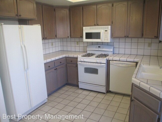 Foto del edificio - 37232 Magnolia St