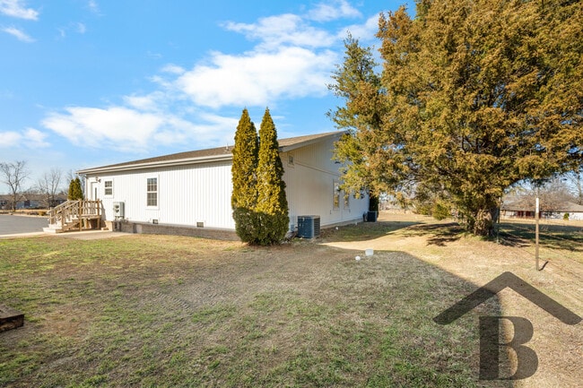 Building Photo - 1522 S Tuscany Ct