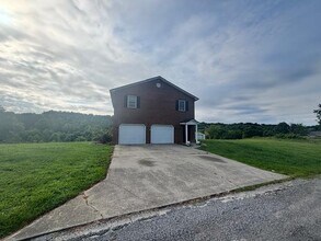 Building Photo - 231 Timber Ridge Rd