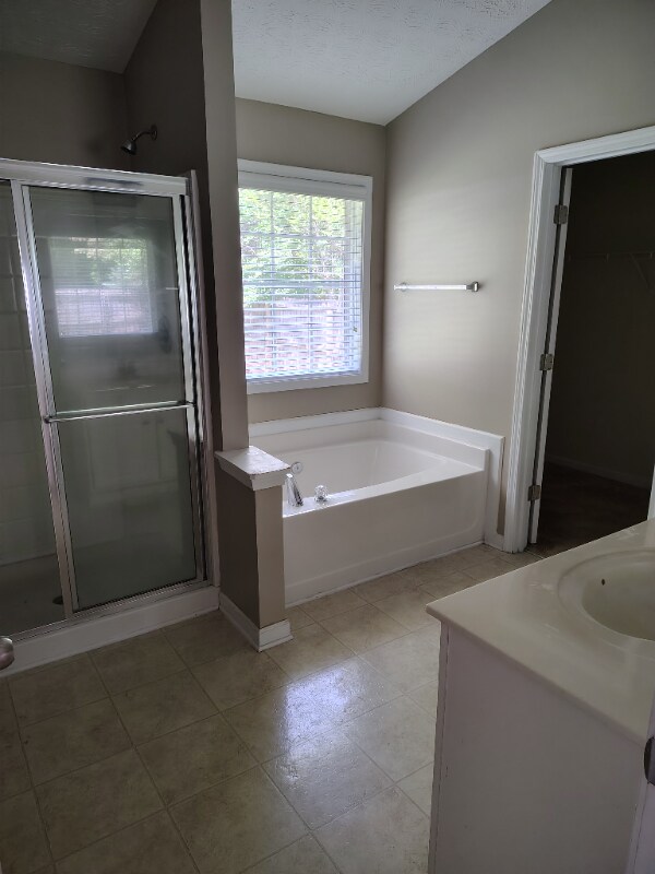 Foto del edificio - 1418 Dulwich Ct